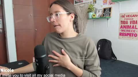 Nicole online show from February 18, 2025, 7:52 pm