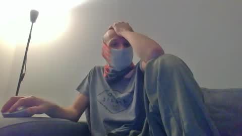 Scarf guy online show from February 17, 2025, 9:30 pm