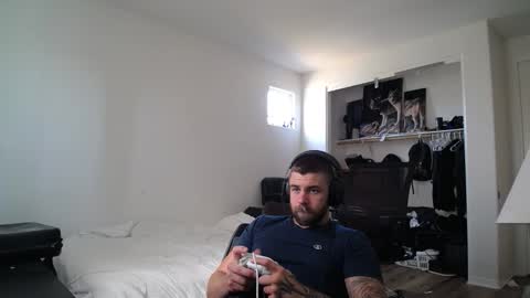 Snapshot of theufcfan_8181 chatting on May 8, 2026, 11:32 pm troy online show from May 8, 2026, 11:32 pm