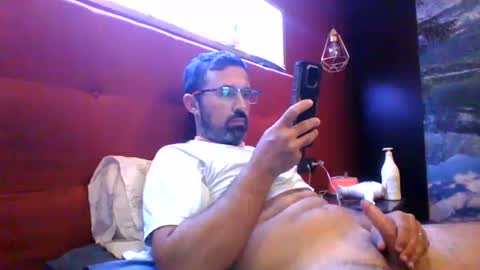 Snapshot of theviper1990 chatting on July 5, 2026, 12:50 am Carlos1990 online show from July 5, 2026, 12:50 am