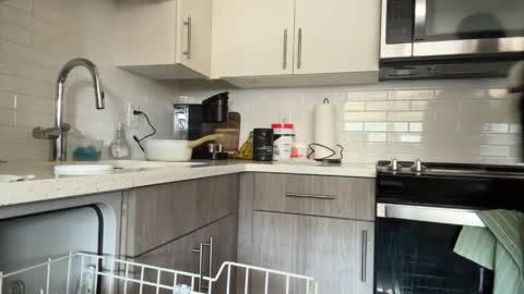 Sapphire the Vixen online show from March 30, 2026, 6:42 pm