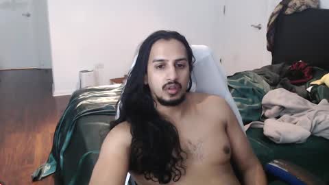 Snapshot of theworldisavampire2 chatting on December 6, 2024, 5:53 am theworldisavampire2 online show from December 6, 2024, 5:53 am