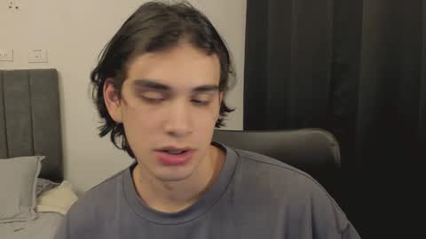 thiaan__ online show from December 25, 2024, 1:10 am