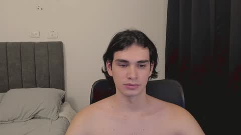 thiaan__ online show from January 10, 2025, 7:04 am