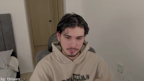 thiaan__ online show from September 13, 2025, 3:39 am