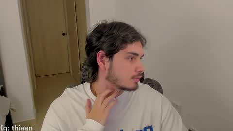 thiaan__ online show from September 22, 2025, 11:51 pm