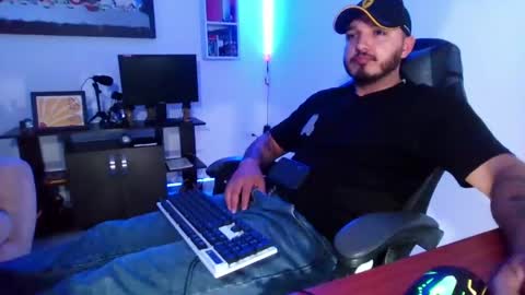 thiago_420 online show from May 16, 2026, 12:18 am