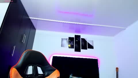 Snapshot of thiago_cp01 chatting on July 7, 2026, 6:47 am Thiago online show from July 7, 2026, 6:47 am