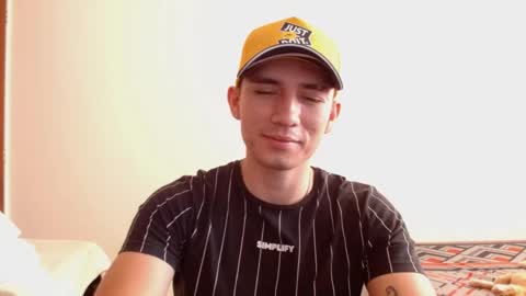 Snapshot of thiago_deseo69 chatting on April 14, 2026, 9:32 pm thiago_deseo69 online show from April 14, 2026, 9:32 pm
