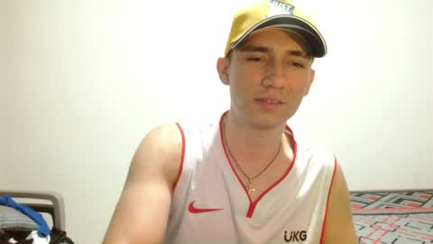 Snapshot of thiago_deseo69 chatting on April 16, 2026, 2:23 am thiago_deseo69 online show from April 16, 2026, 2:23 am