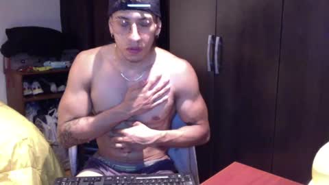 Snapshot of thiago_happy chatting on February 25, 2025, 3:31 am thiago_happy online show from February 25, 2025, 3:31 am