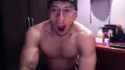 Snapshot of thiago_happy chatting on March 9, 2025, 5:11 am thiago_happy online show from March 9, 2025, 5:11 am