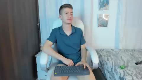 Snapshot of thiago_james69 chatting on September 23, 2025, 1:19 am Manuel online show from September 23, 2025, 1:19 am