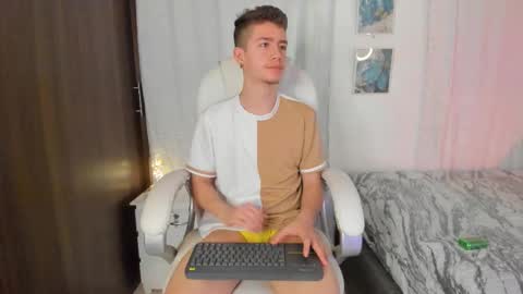 Snapshot of thiago_james69 chatting on September 26, 2025, 3:54 am Manuel online show from September 26, 2025, 3:54 am