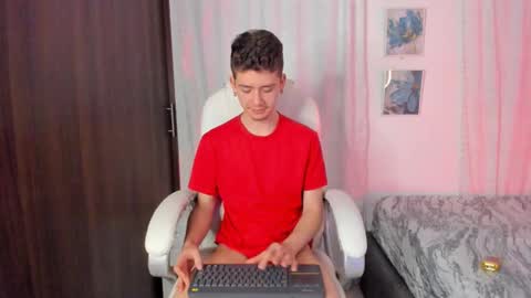 Snapshot of thiago_james69 chatting on October 6, 2025, 1:58 am Manuel online show from October 6, 2025, 1:58 am