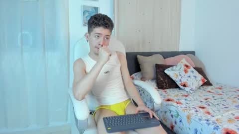 Snapshot of thiago_james69 chatting on October 31, 2025, 1:39 am Manuel online show from October 31, 2025, 1:39 am