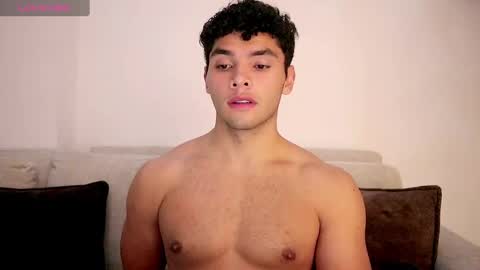 Snapshot of thiago_l chatting on March 3, 2025, 12:48 am Just Thiago online show from March 3, 2025, 12:48 am