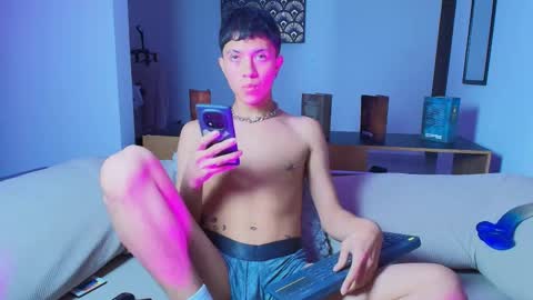 thiago_n_sam online show from September 15, 2025, 11:16 pm