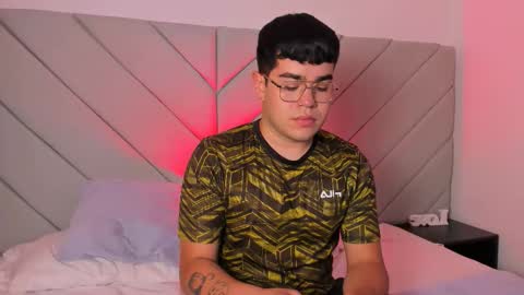 Snapshot of thiago_occonor chatting on November 12, 2025, 2:12 am thiago_occonor online show from November 12, 2025, 2:12 am