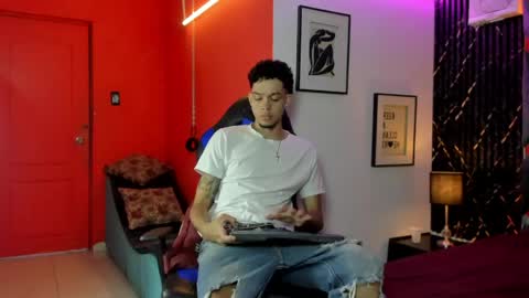 Thiago online show from April 24, 2026, 8:00 pm