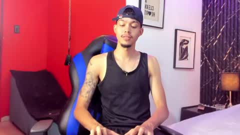 Snapshot of thiago_preston chatting on June 11, 2026, 8:29 pm Thiago online show from June 11, 2026, 8:29 pm