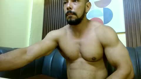 Snapshot of thiago_summers chatting on April 20, 2026, 2:53 pm Thiago Summers online show from April 20, 2026, 2:53 pm