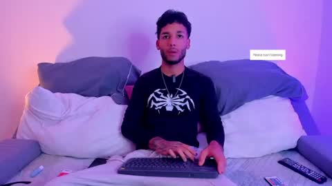 Snapshot of thiagoferreti_ chatting on June 10, 2026, 3:18 am ThiagoFerreti online show from June 10, 2026, 3:18 am