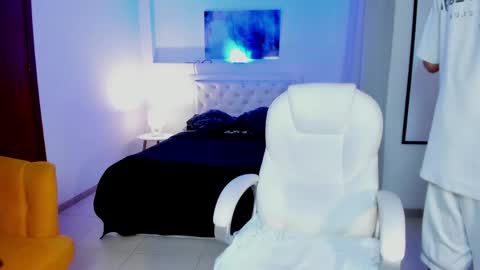 Thiago online show from May 5, 2026, 11:57 pm