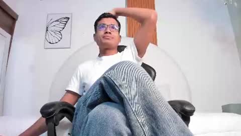 Snapshot of thiagovega_ chatting on July 1, 2026, 3:30 am thiagovega_ online show from July 1, 2026, 3:30 am