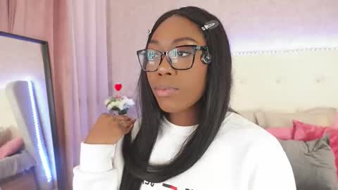 Snapshot of thianalopez chatting on January 11, 2026, 9:31 pm ThianaLopez online show from January 11, 2026, 9:31 pm