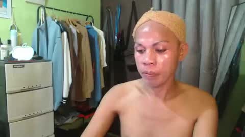 gil online show from October 20, 2025, 2:12 am