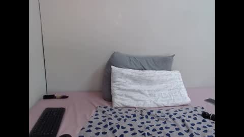 thickassebonyza online show from April 28, 2026, 11:48 am