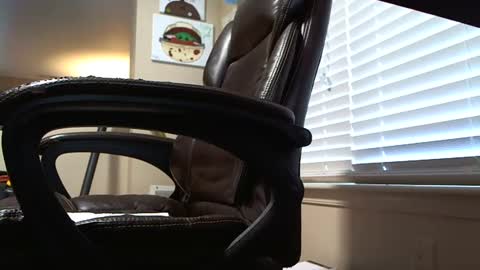 thickcock4hernsa online show from February 6, 2025, 3:31 pm