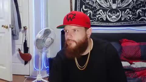 Snapshot of thickhandsomeman chatting on December 13, 2024, 7:15 am ThickHandsomeMan online show from December 13, 2024, 7:15 am