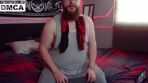 Snapshot of thickhandsomeman chatting on January 8, 2025, 3:17 pm ThickHandsomeMan online show from January 8, 2025, 3:17 pm