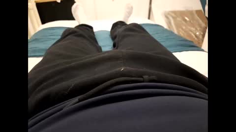 thicksingarters online show from December 8, 2024, 8:04 pm