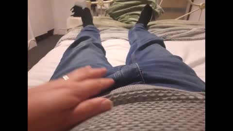 thicksingarters online show from September 19, 2025, 7:03 pm