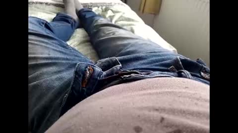 thicksingarters online show from November 8, 2025, 1:44 pm