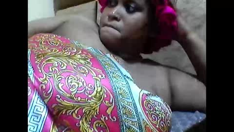Snapshot of thicky_sandra chatting on February 9, 2026, 3:49 pm thicky_sandra online show from February 9, 2026, 3:49 pm