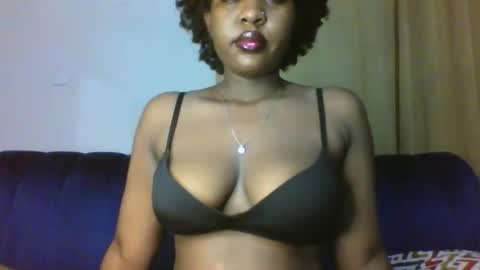 thickyannah online show from November 7, 2025, 1:05 am