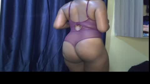 Snapshot of thickysally chatting on February 18, 2026, 4:25 pm thickysally online show from February 18, 2026, 4:25 pm