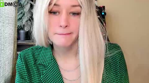 thief_of_hearts_ online show from February 23, 2025, 12:37 pm