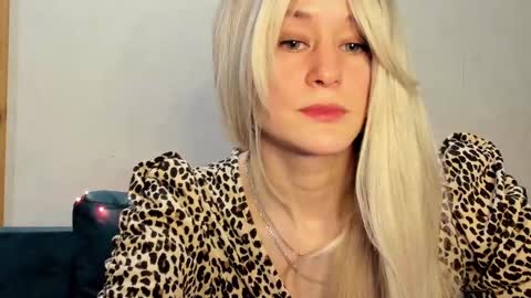 thief_of_hearts_ online show from February 25, 2025, 12:47 am