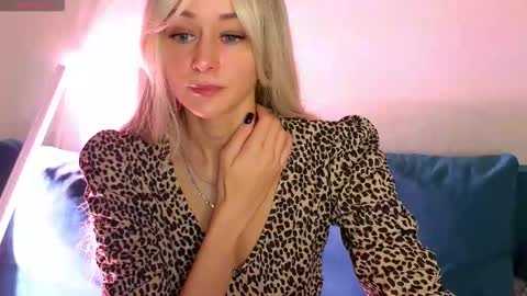 thief_of_hearts_ online show from September 17, 2025, 11:23 am