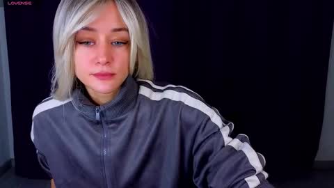 thief_of_hearts_ online show from October 3, 2025, 11:46 pm