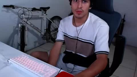 thieves_us online show from November 6, 2025, 6:14 am