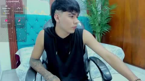 Snapshot of thiiago_collins chatting on July 22, 2026, 9:17 pm THIAGO COLLINS online show from July 22, 2026, 9:17 pm