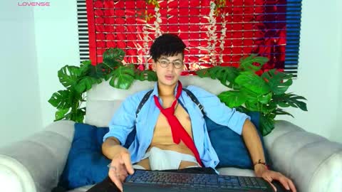 Snapshot of thiiagosaeenz chatting on February 28, 2026, 3:13 pm Thiago Saenzz online show from February 28, 2026, 3:13 pm