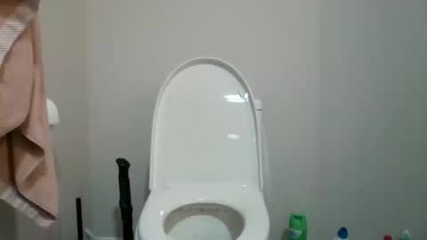 thimeo862 online show from January 9, 2026, 5:04 pm