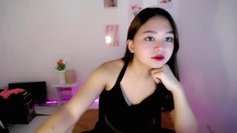 Snapshot of thisiskimmy chatting on July 28, 2026, 12:59 pm thisiskimmy online show from July 28, 2026, 12:59 pm